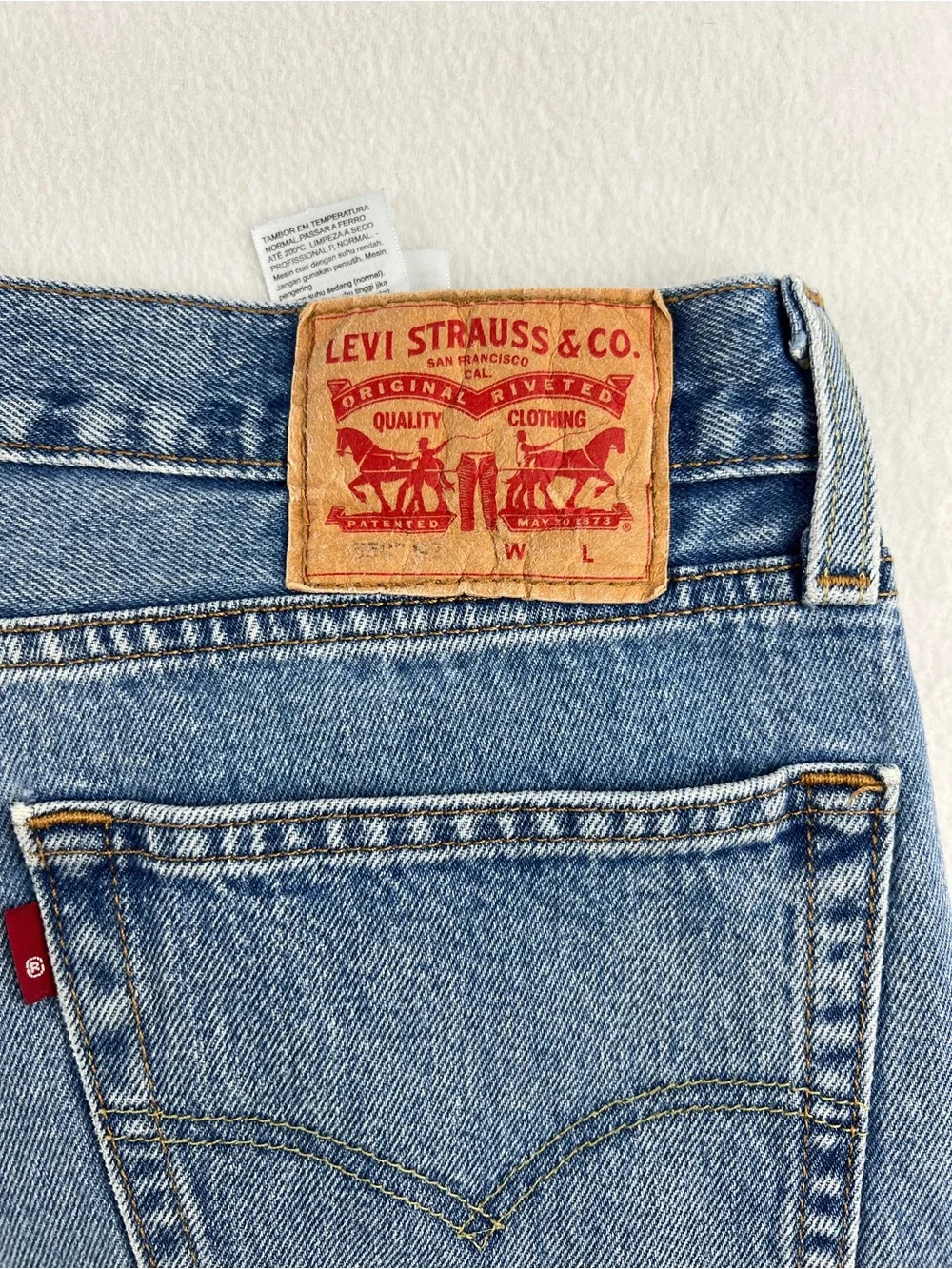 Levis 550 Straight Leg Medium Wash Denim Jeans Mens Sz 34x38 Classic Retro Worn